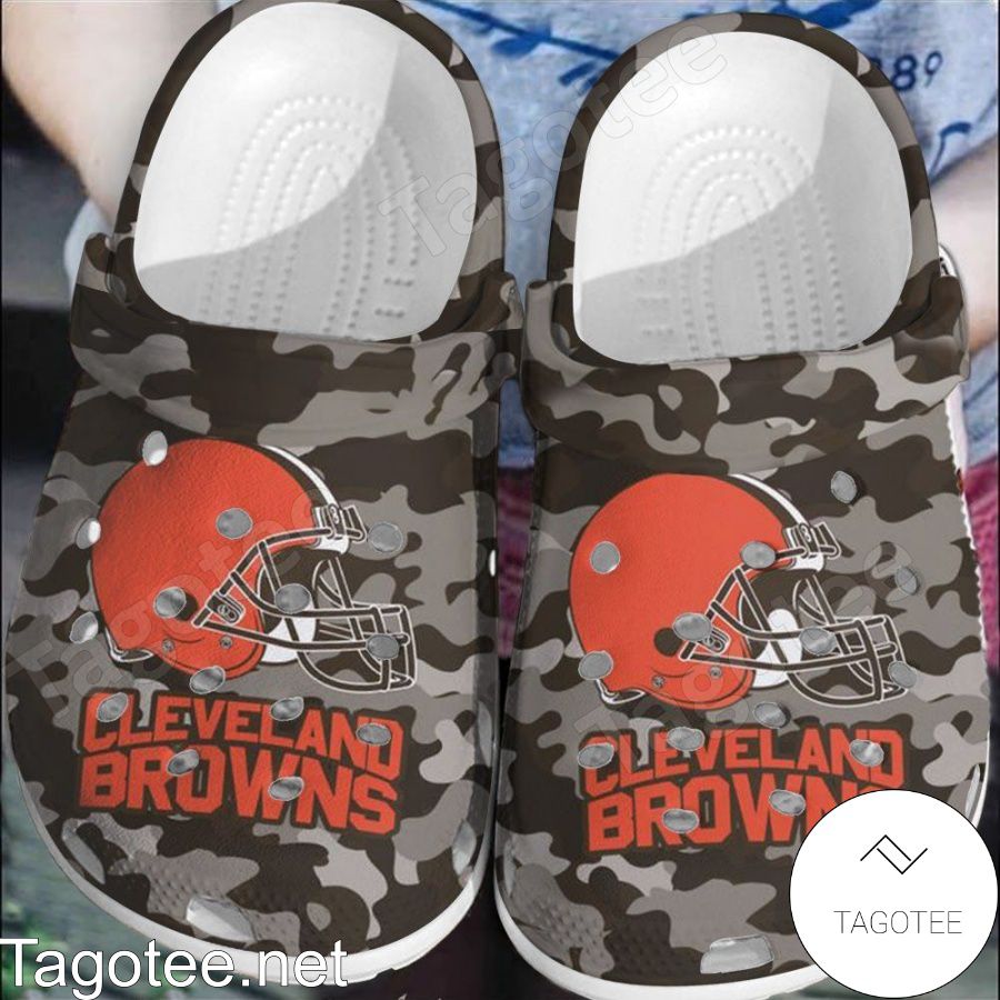 Cleveland Browns Logo Camouflage Crocs Clogs - Tagotee