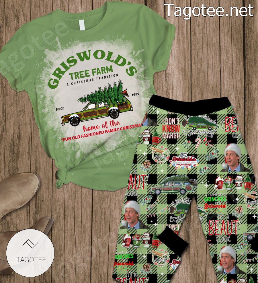 Griswold's Tree A Christmas Tradition Pajamas Set