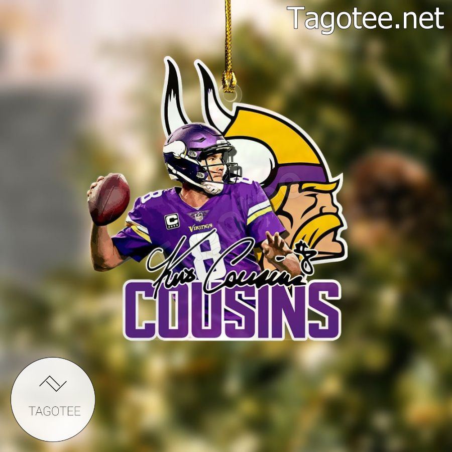 Minnesota Vikings - Kirk Cousins Xmas Ornament - Tagotee