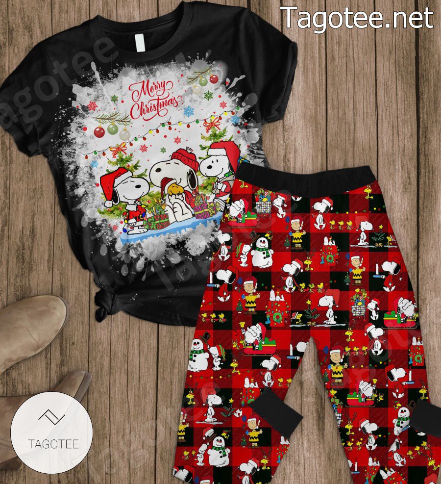 Snoopy Merry Christmas Pajamas Set a
