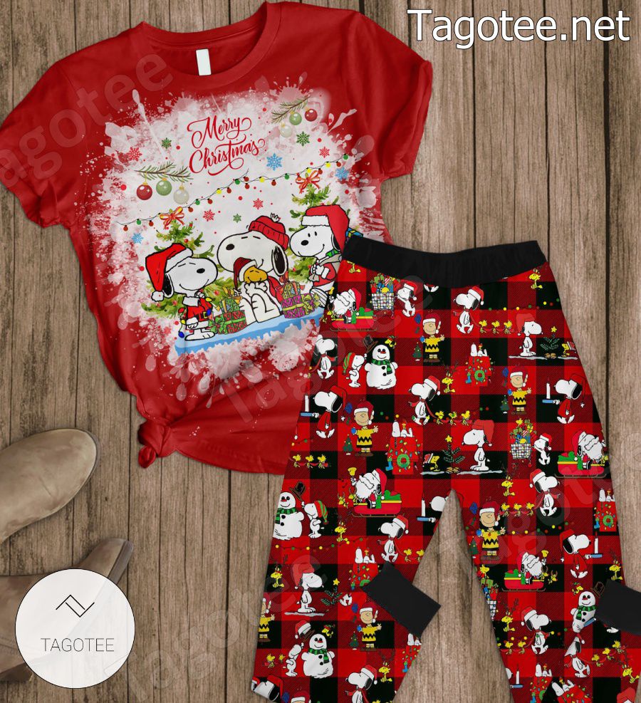Snoopy Merry Christmas Pajamas Set