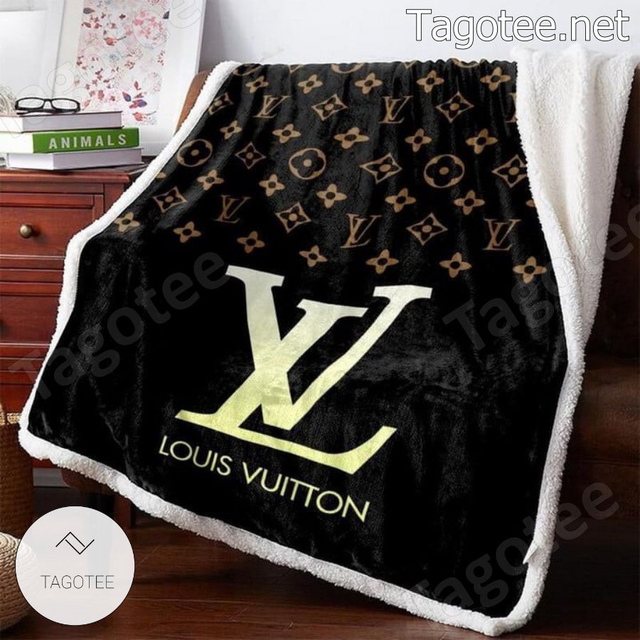 Louis Vuitton Big Logo On The Bottom Black Blanket - Tagotee