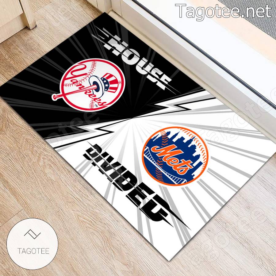 New York Mets vs New York Yankees House Divided Garden Flag House Baseball  Flag